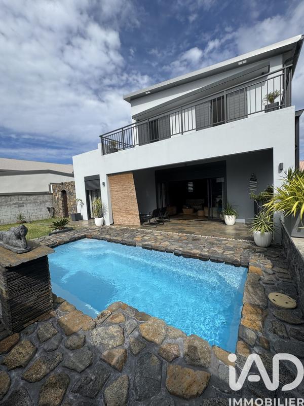 Maison - 112 m² - 6 pièces