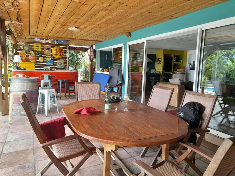 Maison chambre d'hôtes - 183 m² - 11 pièces