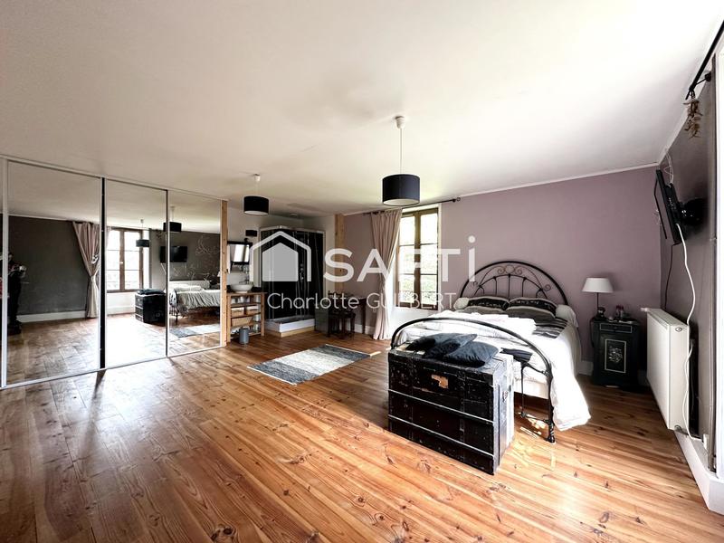 Maison - 282 m² - 7 pièces