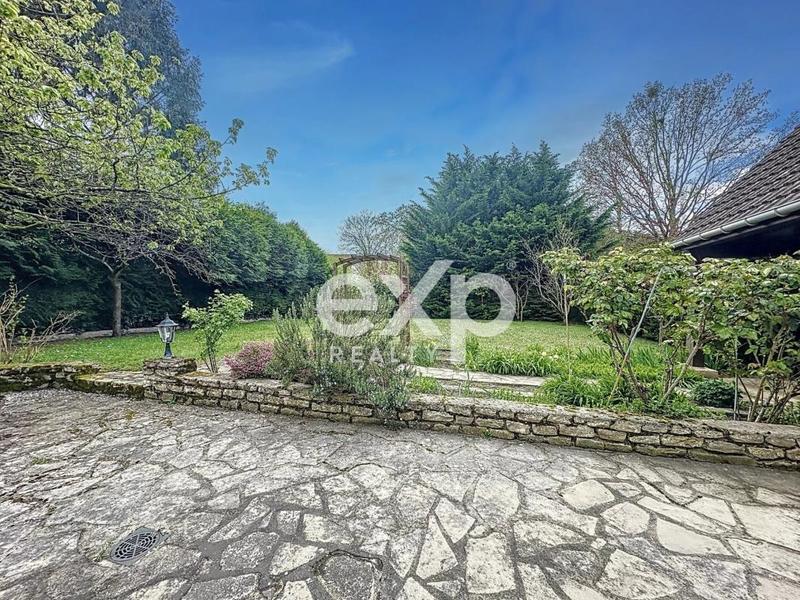 Maison en pierre - 200 m² - 6 pièces