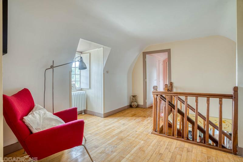 Maison traditionnelle - 152 m² - 5 pièces