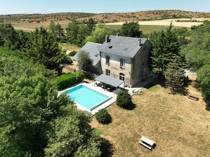 Villa - 410 m² - 13 pièces