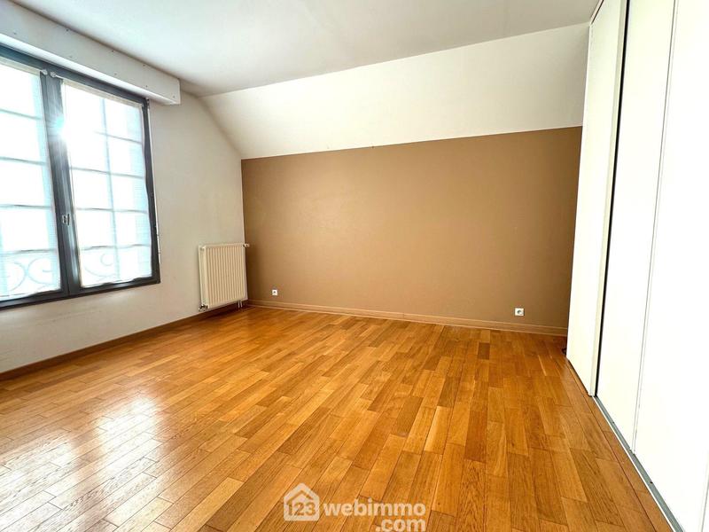 Maison - 160 m² - 7 pièces