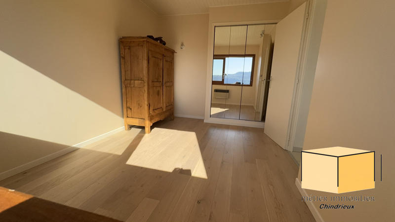 Villa - 166 m² - 6 pièces