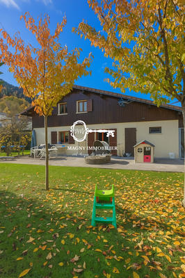 Maison traditionnelle - 95 m² - 5 pièces