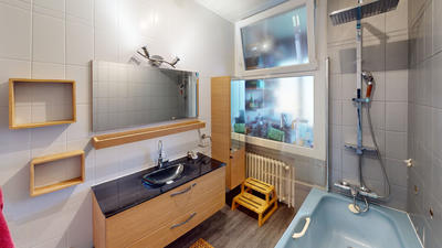 Appartement - 92 m² - 3 pièces