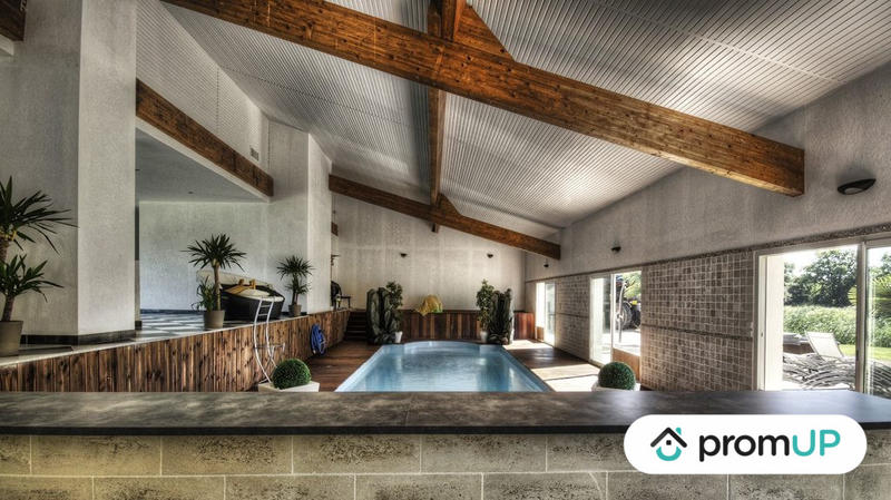 Maison contemporaine - 1 280 m² - 20 pièces