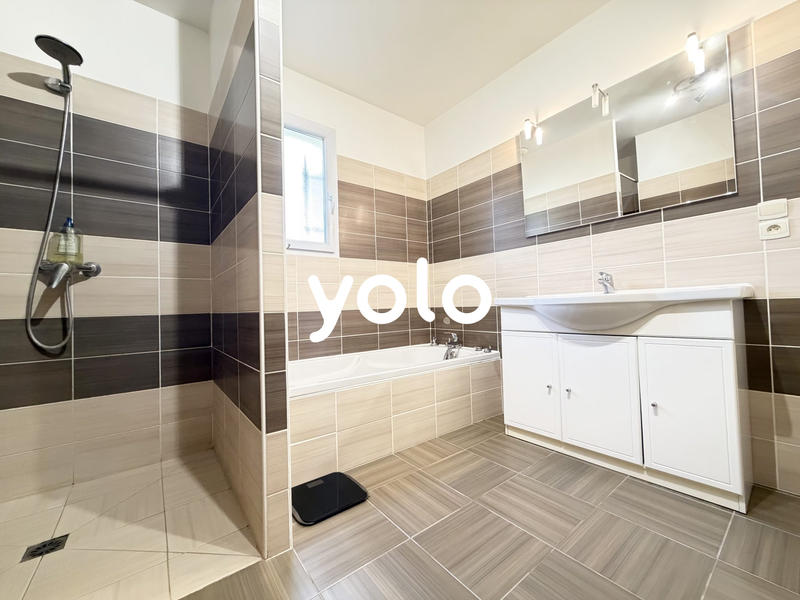 Maison - 93 m² - 5 pièces