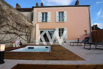 Maison ancienne - 180 m² - 6 pièces