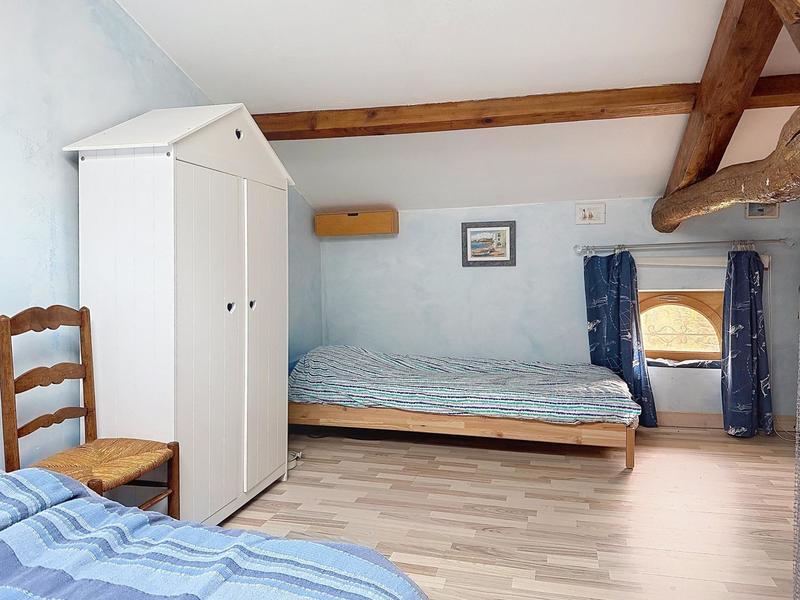 Maison - 215 m² - 6 pièces