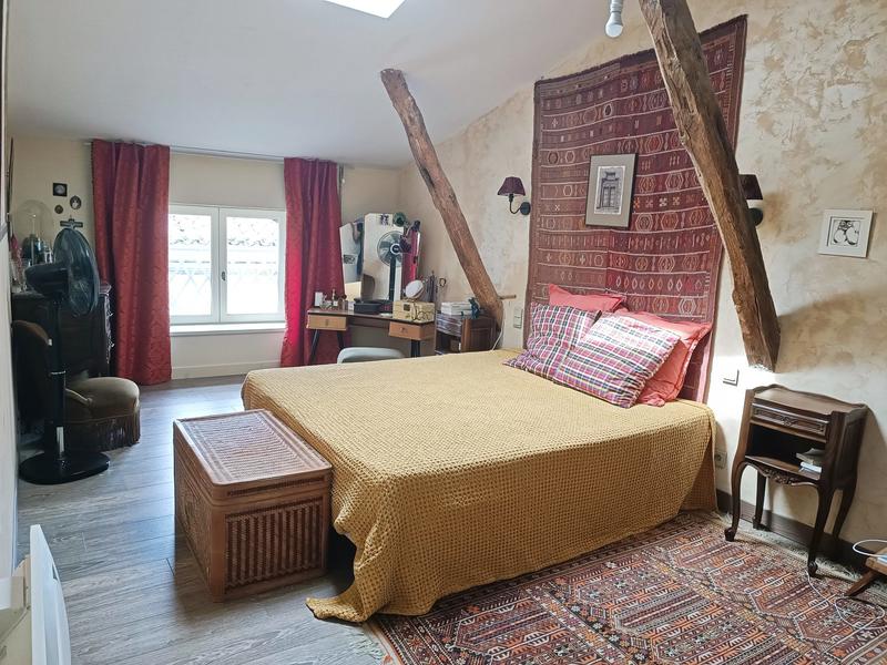 Maison - 229 m² - 7 pièces