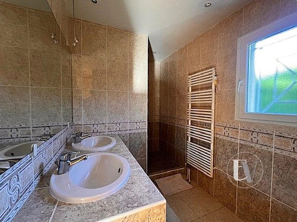 Villa - 170 m² - 6 pièces