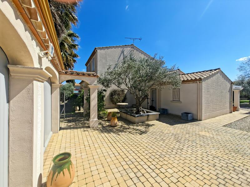 Villa - 160 m² - 6 pièces