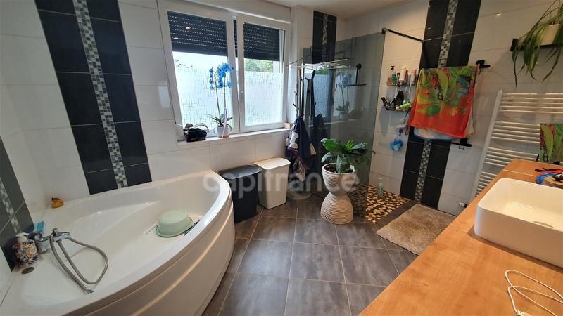 Maison - 156 m² - 6 pièces