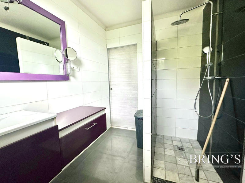 Maison - 146 m² - 6 pièces