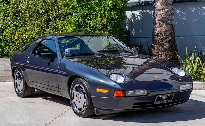 Porsche 928 S4