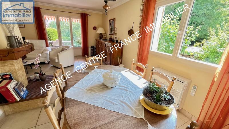 Maison - 98 m² - 5 pièces