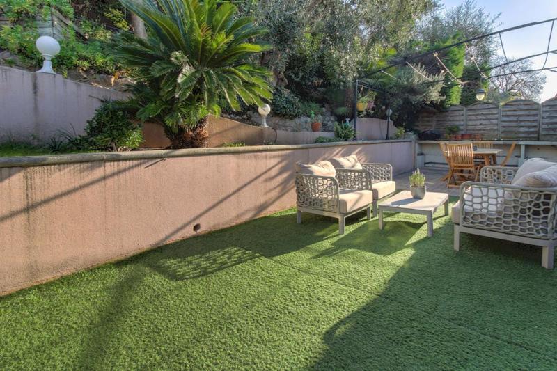 Appartement - 100 m² - 5 pièces