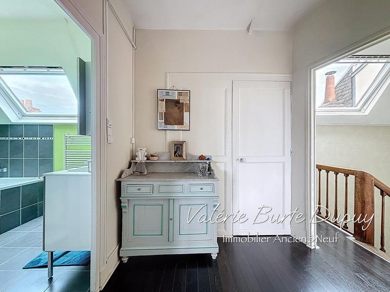 Maison - 184 m² - 7 pièces