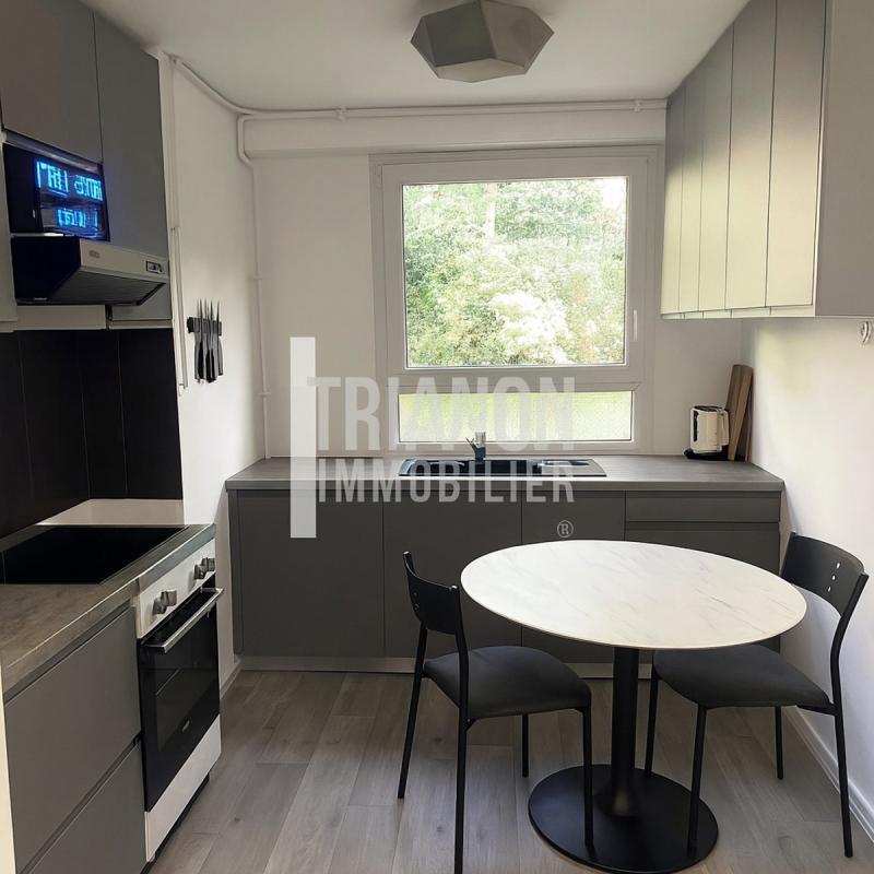 Appartement - 85 m² - 5 pièces