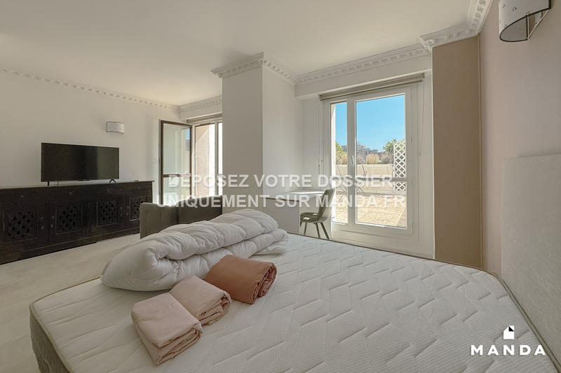 Chambre - 14 m² - 6 pièces