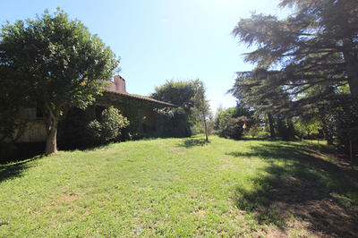 Mas - 400 m² - 10 pièces