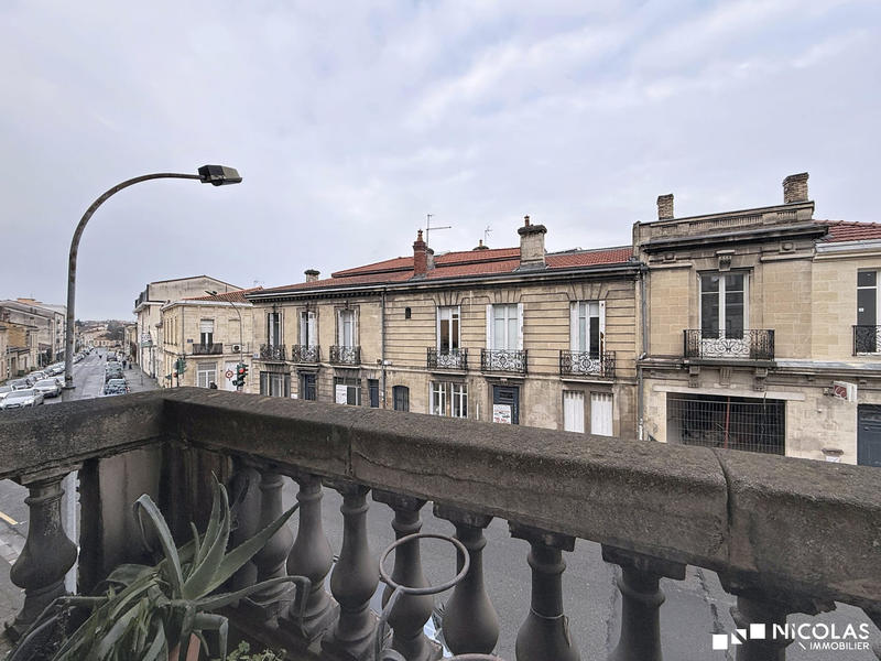 Appartement - 100 m² - 4 pièces