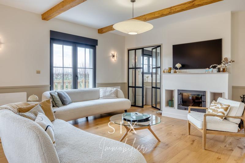 Maison - 163 m² - 7 pièces