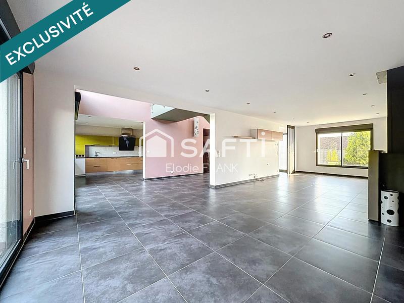 Maison - 177 m² - 7 pièces