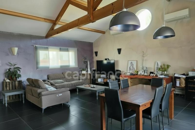 Maison - 170 m² - 7 pièces