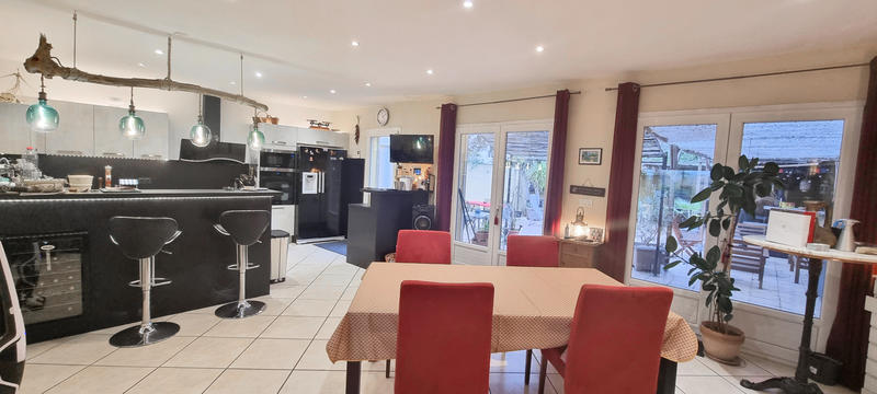 Appartement - 165 m² - 4 pièces