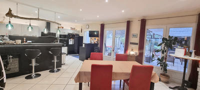 Appartement - 165 m² - 4 pièces