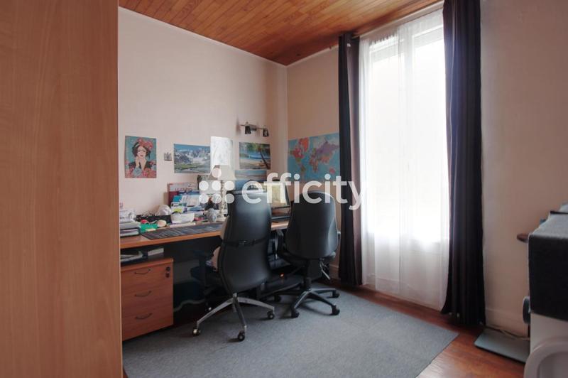 Maison - 140 m² - 7 pièces