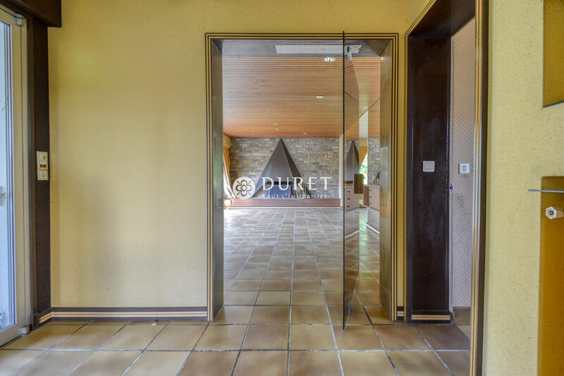 Villa - 236 m² - 6 pièces