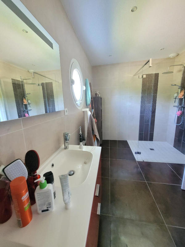 Maison - 104 m² - 4 pièces