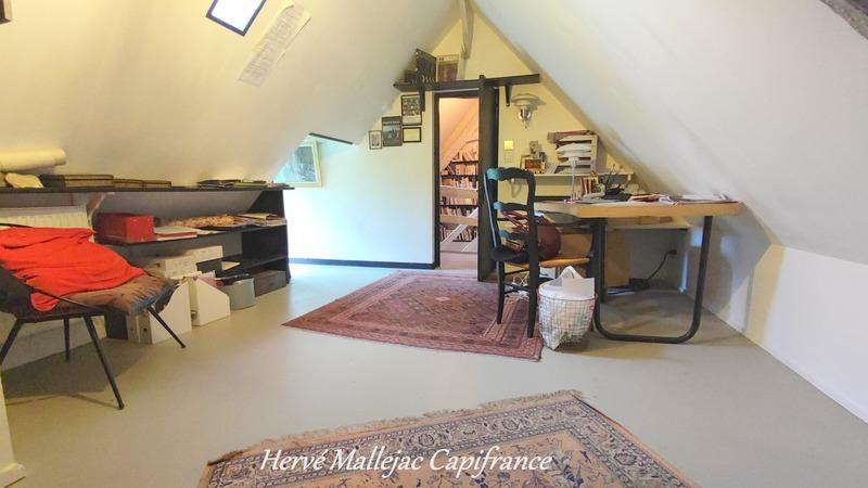 Maison - 212 m² - 10 pièces