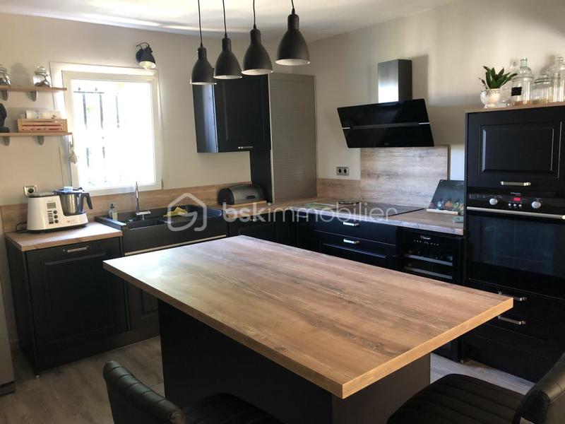 Maison - 111 m² - 5 pièces