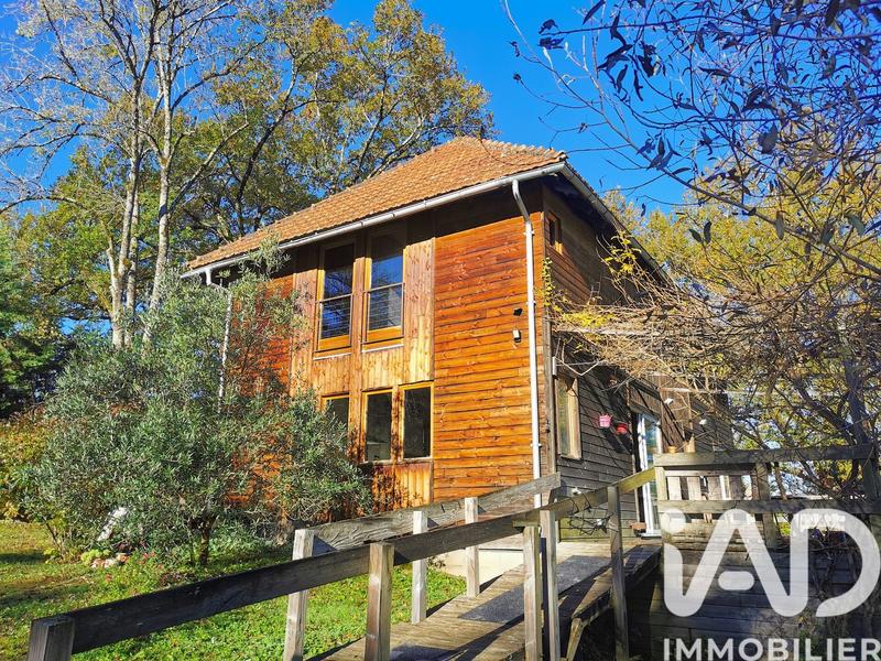 Maison - 170 m² - 8 pièces