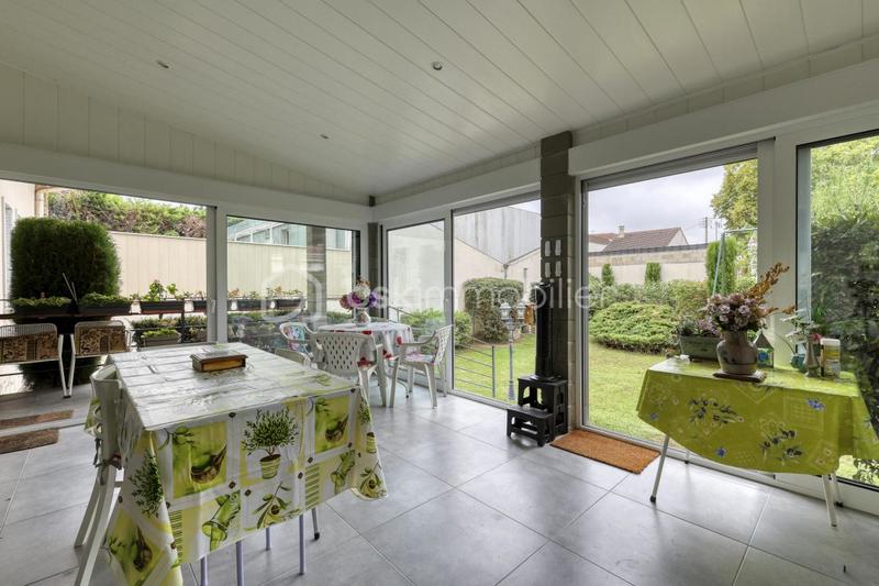 Maison de ville - 184 m² - 9 pièces