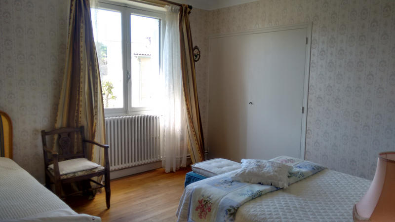 Maison - 221 m² - 5 pièces