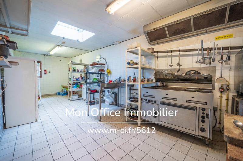 Châlet - 529 m² - 10 pièces