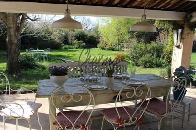 Mas - 228 m² - 10 pièces