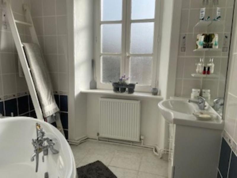 Maison - 213 m² - 8 pièces