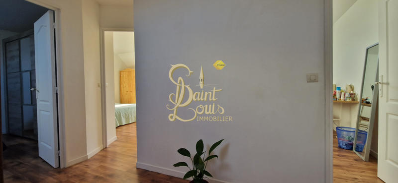 Maison - 270 m² - 10 pièces