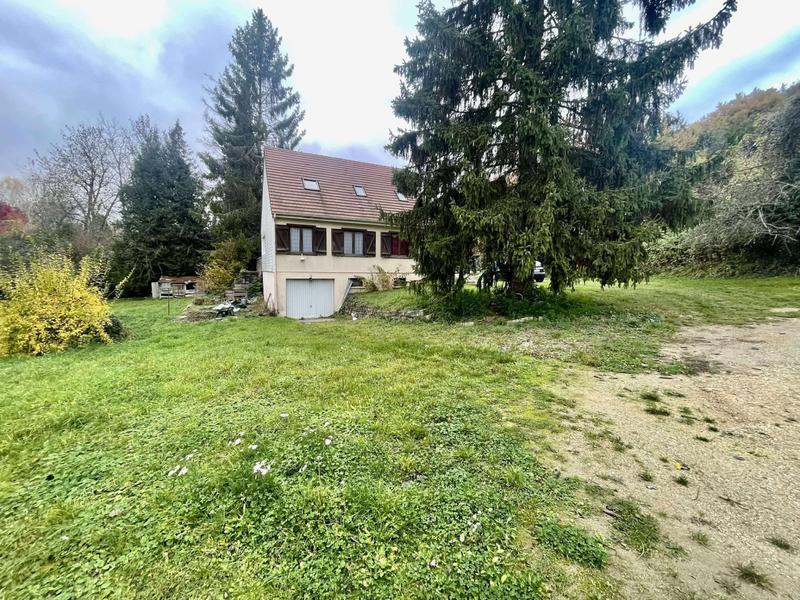 Maison - 99 m² - 6 pièces