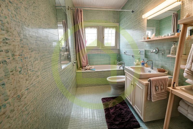 Maison - 99 m² - 5 pièces