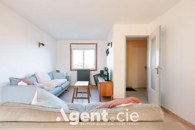 Maison - 100 m² - 6 pièces