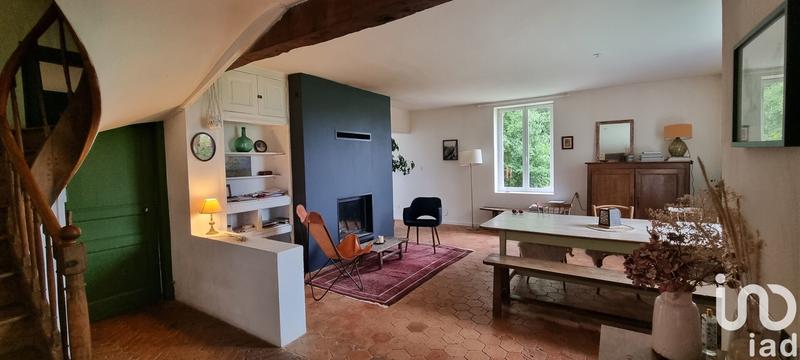 Maison - 264 m² - 8 pièces