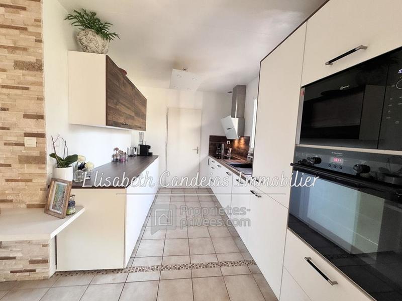 Maison - 165 m² - 8 pièces