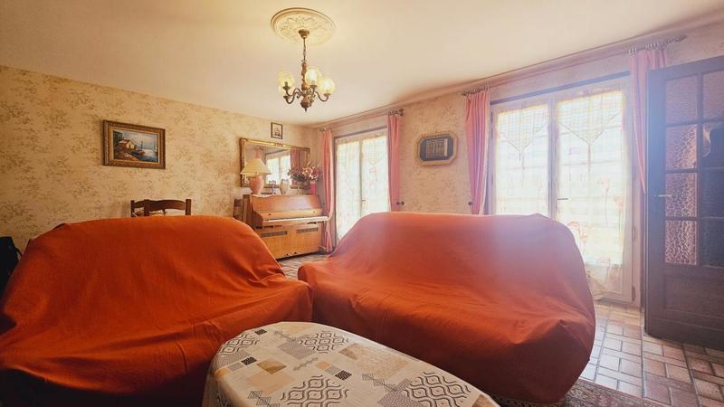 Maison - 96 m² - 5 pièces